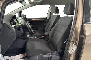 Volkswagen Golf Sportsvan vaihtoauto
