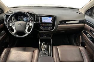 Mitsubishi Outlander PHEV vaihtoauto