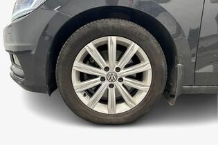 Volkswagen Touran vaihtoauto