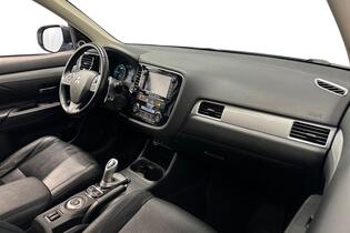 Mitsubishi Outlander PHEV vaihtoauto