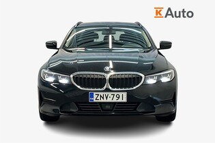 BMW 320 vaihtoauto