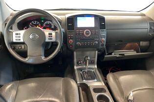 Nissan Navara vaihtoauto