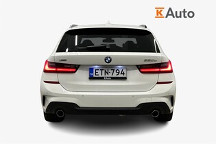 BMW 330 vaihtoauto