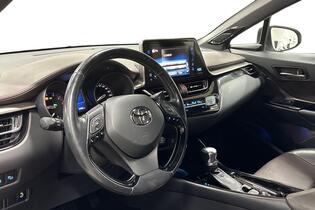 Toyota C-HR vaihtoauto