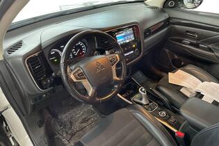 Mitsubishi Outlander PHEV vaihtoauto
