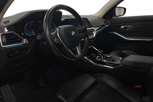 BMW 330 vaihtoauto