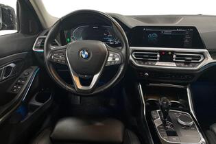 BMW 330 vaihtoauto