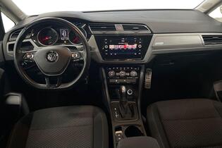 Volkswagen Touran vaihtoauto