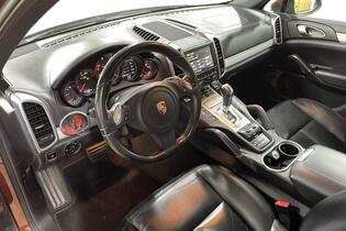 Porsche Cayenne vaihtoauto