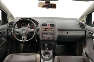 Volkswagen Touran vaihtoauto