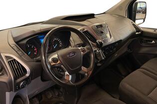 Ford Tourneo Custom vaihtoauto