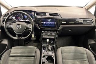 Volkswagen Touran vaihtoauto