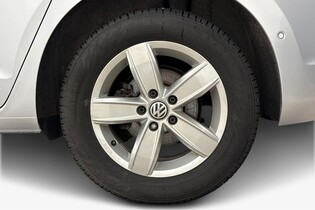 Volkswagen Touran vaihtoauto