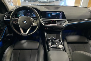 BMW 330 vaihtoauto