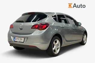 Opel Astra vaihtoauto