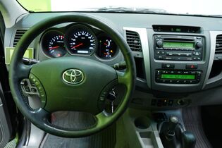 Toyota Hilux vaihtoauto
