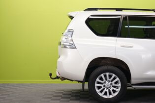 Toyota Land Cruiser vaihtoauto