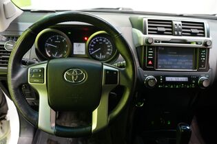 Toyota Land Cruiser vaihtoauto