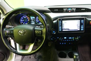 Toyota Hilux vaihtoauto
