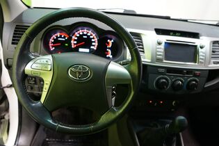 Toyota Hilux vaihtoauto