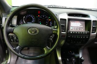 Toyota Land Cruiser vaihtoauto