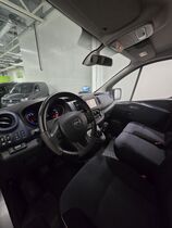 Opel Vivaro vaihtoauto