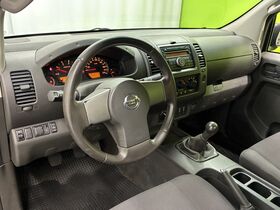 Nissan Navara vaihtoauto