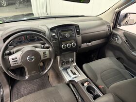 Nissan Navara vaihtoauto