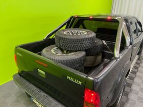 Toyota Hilux vaihtoauto