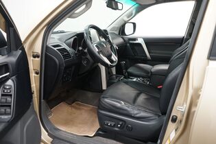 Toyota Land Cruiser vaihtoauto