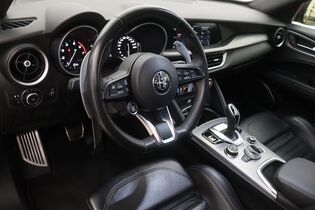 Alfa Romeo Stelvio vaihtoauto