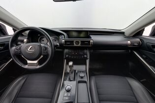 Lexus IS vaihtoauto