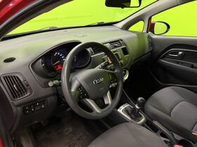Kia Rio vaihtoauto