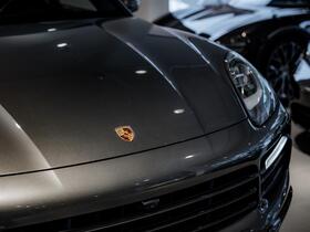 Porsche Cayenne vaihtoauto