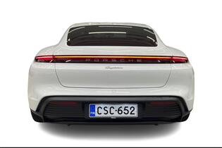 Porsche Taycan vaihtoauto