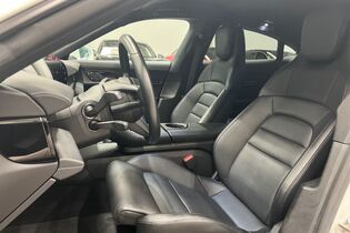 Porsche Taycan vaihtoauto