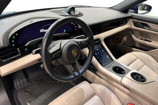 Porsche Taycan vaihtoauto