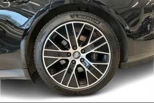 Porsche Taycan vaihtoauto
