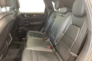 Porsche Cayenne vaihtoauto