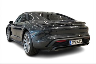 Porsche Taycan vaihtoauto