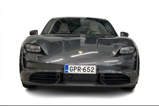 Porsche Taycan vaihtoauto