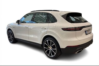 Porsche Cayenne vaihtoauto