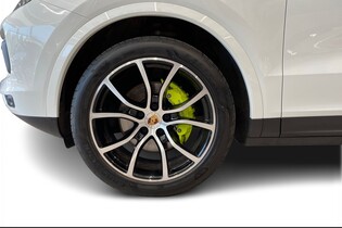 Porsche Cayenne vaihtoauto