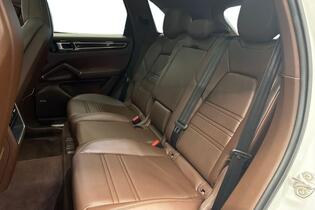 Porsche Cayenne vaihtoauto