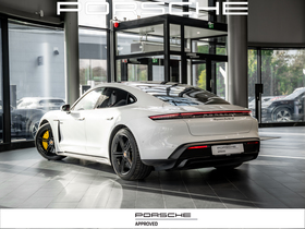 Porsche Taycan vaihtoauto
