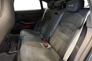 Porsche Taycan vaihtoauto