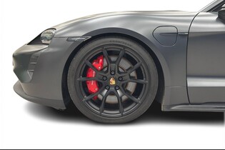 Porsche Taycan vaihtoauto