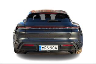 Porsche Taycan vaihtoauto