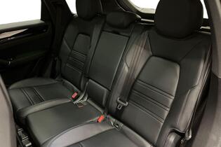 Porsche Cayenne vaihtoauto