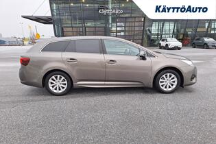 Toyota Avensis vaihtoauto